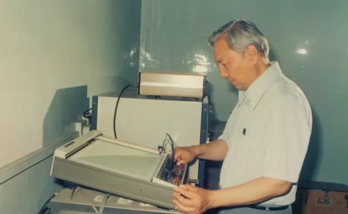 //mmbiz.qpic.cn/mmbiz_jpg/1cm5T70SibJ3t1dQRytInDH8bsSqpk1Jpn0vJIyZ1DXYSZCZkpcBWeNUk7B5pqR7OyaeEYBjkDtk7PWMqeOtCnA/640?wx_fmt=jpeg